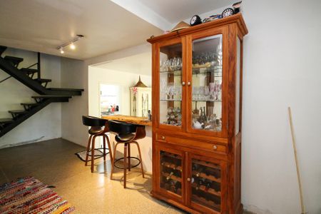 Casa para alugar com 245m², 4 quartos e 8 vagasBar