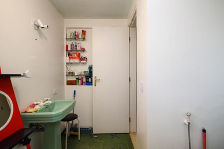 Casa para alugar com 245m², 4 quartos e 8 vagasBanheiro