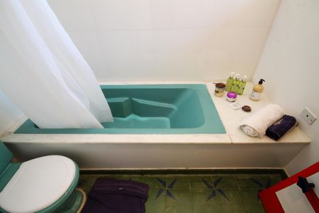 Casa para alugar com 245m², 4 quartos e 8 vagasBanheiro