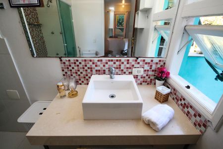 Casa para alugar com 245m², 4 quartos e 8 vagasBanheiro Suíte