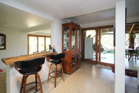 Casa para alugar com 245m², 4 quartos e 8 vagasBar