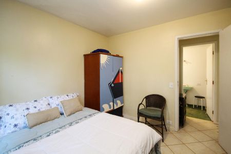 Casa para alugar com 245m², 4 quartos e 8 vagasQuarto 2