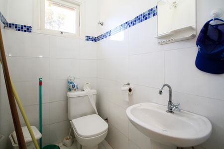 Casa para alugar com 245m², 4 quartos e 8 vagasBanheiro de Serviço