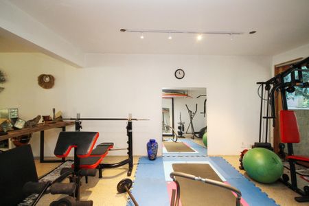 Casa para alugar com 245m², 4 quartos e 8 vagasSala Academia