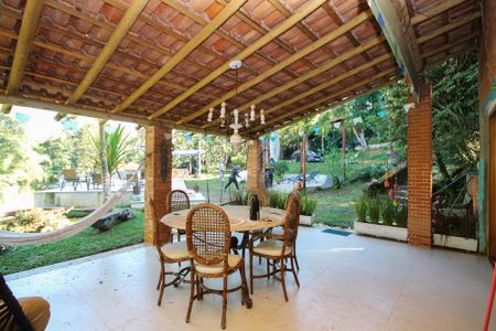 Casa para alugar com 245m², 4 quartos e 8 vagasVaranda Salas
