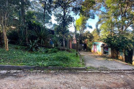 Casa para alugar com 245m², 4 quartos e 8 vagasFachada
