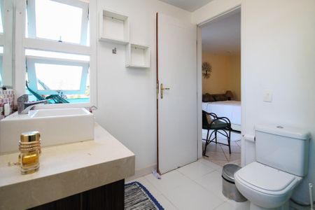 Casa para alugar com 245m², 4 quartos e 8 vagasBanheiro Suíte