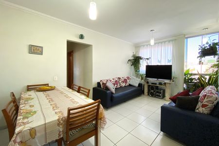 Apartamento à venda com 72m², 3 quartos e 1 vaga Apartamento à venda com 72m², 3 quartos e 1 vagaSala