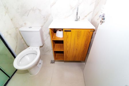 Banheiro de apartamento para alugar com 2 quartos, 35m² em Usina Piratininga, São Paulo