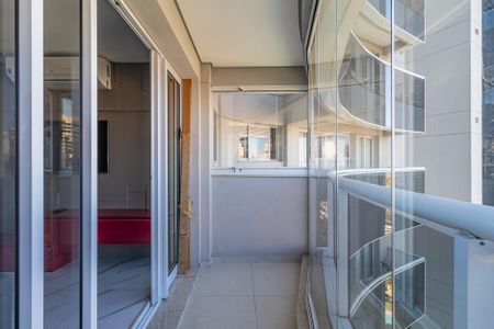 Varanda de apartamento para alugar com 1 quarto, 50m² em Melville Empresarial Ii, Barueri