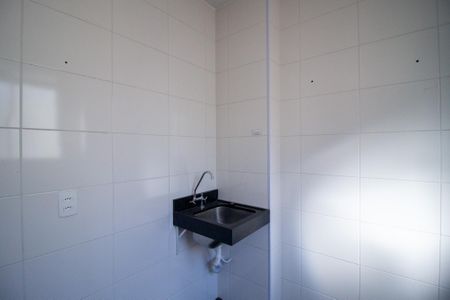 Área de Serviço de apartamento para alugar com 2 quartos, 50m² em Caguaçu, Sorocaba
