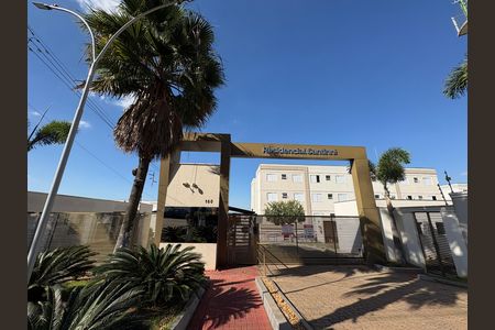 Apartamento para alugar com 50m², 2 quartos e 1 vagaFachada