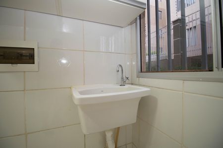 Apartamento para alugar com 45m², 2 quartos e sem vaga Apartamento para alugar com 45m², 2 quartos e sem vagaCozinha e Área de Serviço