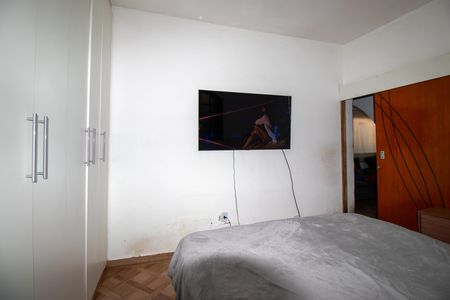 Casa à venda com 200m², 4 quartos e 2 vagas Casa à venda com 200m², 4 quartos e 2 vagasSuíte 2