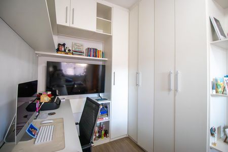 Casa à venda com 200m², 4 quartos e 2 vagas Casa à venda com 200m², 4 quartos e 2 vagasQuarto 1