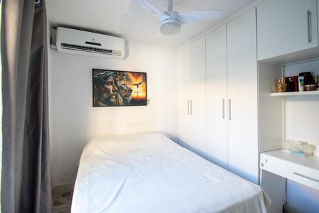 Casa à venda com 200m², 4 quartos e 2 vagas Casa à venda com 200m², 4 quartos e 2 vagasQuarto 2