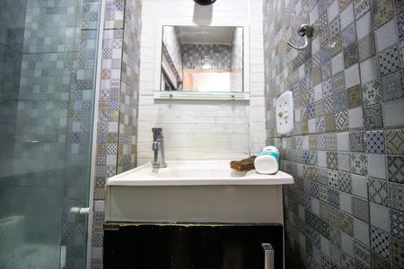 Casa à venda com 200m², 4 quartos e 2 vagas Casa à venda com 200m², 4 quartos e 2 vagasBanheiro da Suíte 1