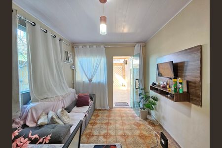 Sala de casa para alugar com 3 quartos, 140m² em Cabuís, Nilópolis