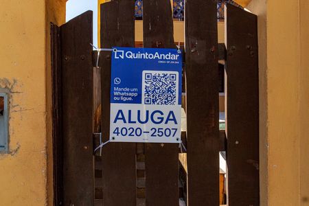 Plaquinha Instalada de casa para alugar com 2 quartos, 60m² em Jardim Santa Rita, São Paulo