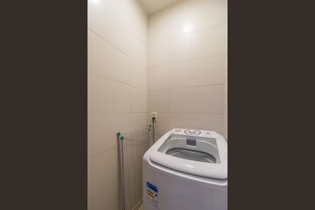 Banheiro Social de apartamento para alugar com 1 quarto, 54m² em Alphaville Empresarial, Barueri