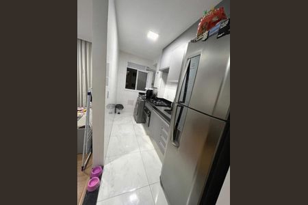 Cozinha de apartamento para alugar com 2 quartos, 45m² em Vila São Bernardo, Campinas
