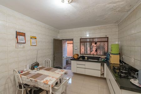 Casa à venda com 249m², 3 quartos e 2 vagas Casa à venda com 249m², 3 quartos e 2 vagasCozinha