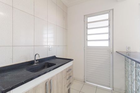 Cozinha de apartamento para alugar com 2 quartos, 55m² em Padroeira, Osasco