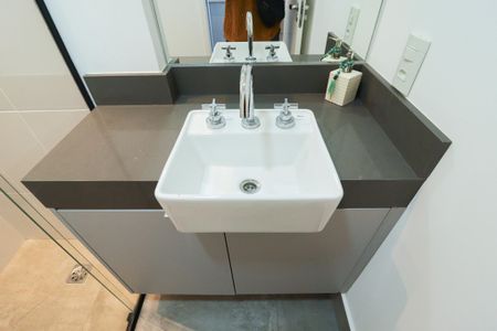 Studio para alugar com 29m², 0 quarto e sem vaga Studio para alugar com 29m², 0 quarto e sem vagaBanheiro