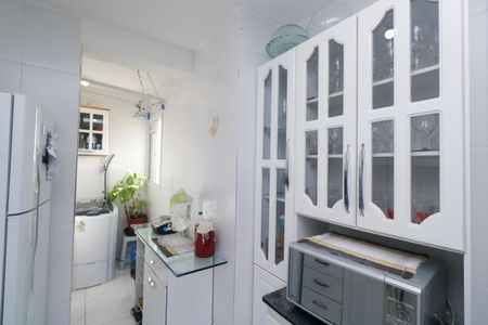 Cozinha de apartamento para alugar com 2 quartos, 45m² em Jardim Santa Cristina, Santo André
