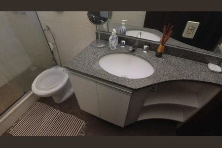 Casa para alugar com 50m², 4 quartos e sem vaga Casa para alugar com 50m², 4 quartos e sem vagaBanheiro 2