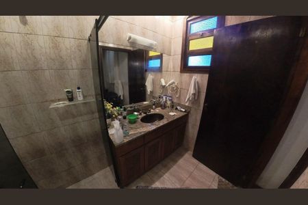Casa para alugar com 50m², 4 quartos e sem vaga Casa para alugar com 50m², 4 quartos e sem vagaBanheiro 1