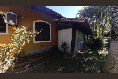 Casa para alugar com 50m², 4 quartos e sem vaga Casa para alugar com 50m², 4 quartos e sem vagaFachada