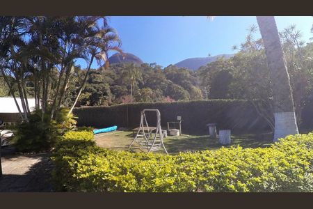 Fachada de casa para alugar com 4 quartos, 50m² em Araras, Petrópolis