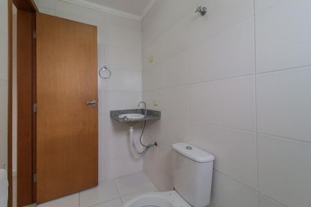 Banheiro suíte de apartamento para alugar com 3 quartos, 70m² em Vila Assis Brasil, Mauá