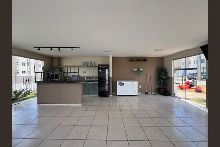Apartamento para alugar com 43m², 2 quartos e 1 vaga Apartamento para alugar com 43m², 2 quartos e 1 vagaÁrea comum - Salão de festas