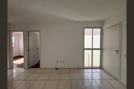 Apartamento para alugar com 43m², 2 quartos e 1 vaga Apartamento para alugar com 43m², 2 quartos e 1 vagaSala
