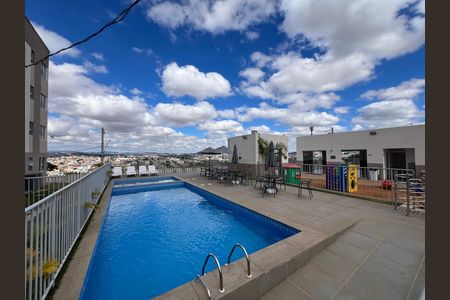 Apartamento para alugar com 43m², 2 quartos e 1 vaga Apartamento para alugar com 43m², 2 quartos e 1 vagaÁrea comum - Piscina