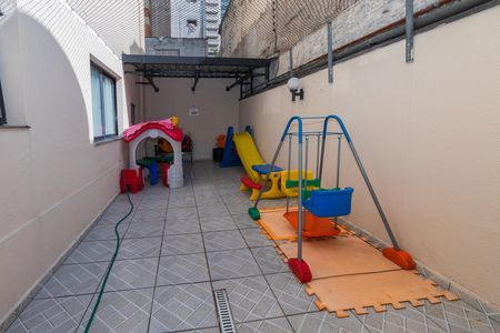 Apartamento para alugar com 57m², 2 quartos e 1 vaga Apartamento para alugar com 57m², 2 quartos e 1 vagaÁrea comum - Playground