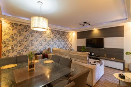 Apartamento à venda com 75m², 3 quartos e 1 vaga Apartamento à venda com 75m², 3 quartos e 1 vagaSala