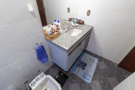 Casa à venda com 483m², 4 quartos e 4 vagas Casa à venda com 483m², 4 quartos e 4 vagasBANHEIRO DA SUITE 1