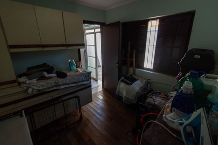 Casa à venda com 483m², 4 quartos e 4 vagas Casa à venda com 483m², 4 quartos e 4 vagasQUARTO DA ÁREA DE SERVIÇO