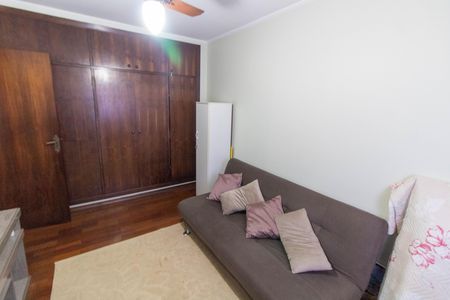 Casa à venda com 483m², 4 quartos e 4 vagas Casa à venda com 483m², 4 quartos e 4 vagasQUARTO 3