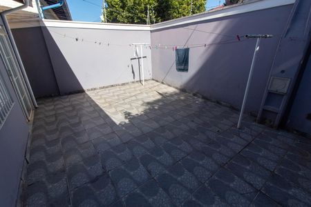 Casa à venda com 483m², 4 quartos e 4 vagas Casa à venda com 483m², 4 quartos e 4 vagasÁREA DE SERVIÇO EXTERNA