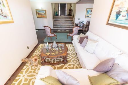 Casa à venda com 4 quartos, 483m² em Vila Brandina, Campinas