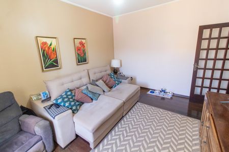 Casa à venda com 483m², 4 quartos e 4 vagas Casa à venda com 483m², 4 quartos e 4 vagasSALA DE TV