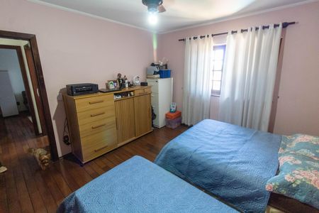 Casa à venda com 483m², 4 quartos e 4 vagas Casa à venda com 483m², 4 quartos e 4 vagasQUARTO 2