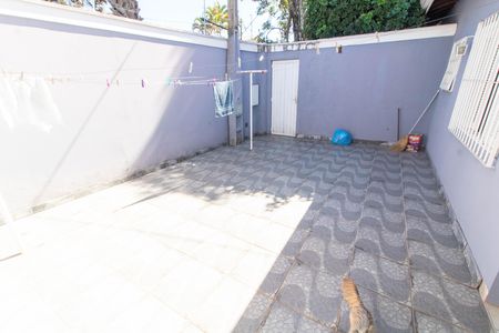 Casa à venda com 483m², 4 quartos e 4 vagas Casa à venda com 483m², 4 quartos e 4 vagasÁREA DE SERVIÇO EXTERNA