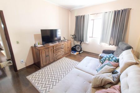 Casa à venda com 483m², 4 quartos e 4 vagas Casa à venda com 483m², 4 quartos e 4 vagasSALA DE TV