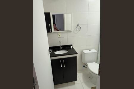 Apartamento para alugar com 80m², 2 quartos e 2 vagas Apartamento para alugar com 80m², 2 quartos e 2 vagasBanheiro