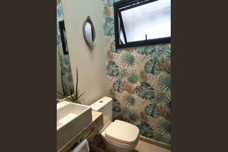 Casa de condomínio à venda com 180m², 3 quartos e 2 vagas Casa de condomínio à venda com 180m², 3 quartos e 2 vagasBanheiro